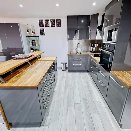 Forest Hideout ווילסלאם